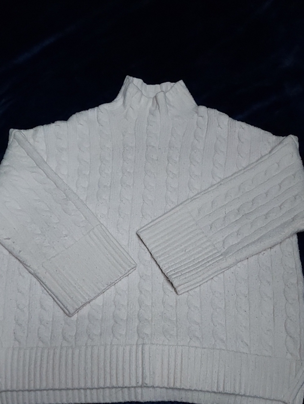 Abercrombie & Fitch Womens White Cable-Knit Turtleneck Sweater